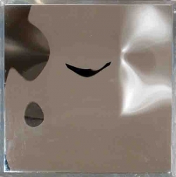 Victor Bonato Ohne Titel. Spiegelverformung