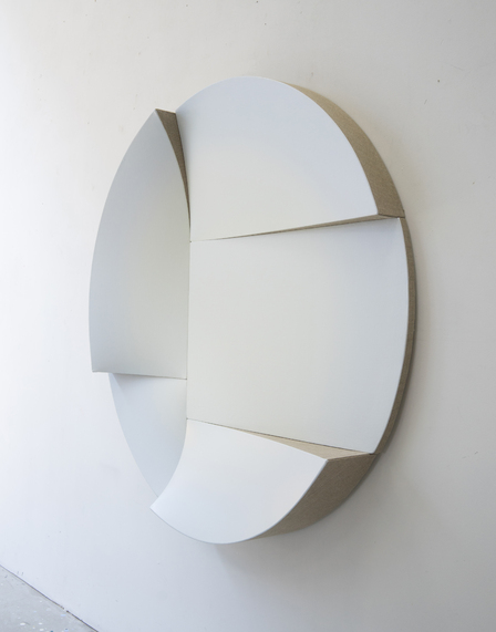 Jan Maarten Voskuil Light blue-off white gradient